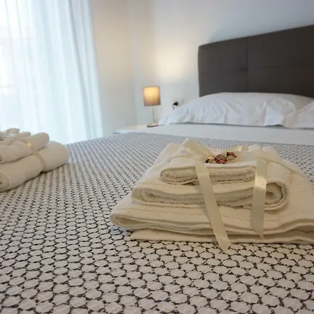 Casa Gise Daire Aci Castello