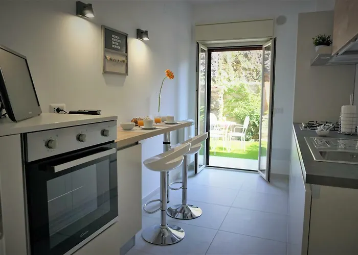 Casa Gise אצ'י קסטלו