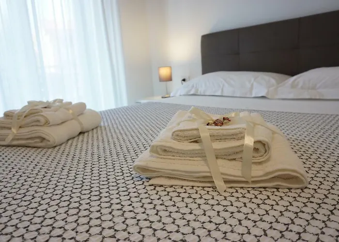 Casa Gise דירה אצ'י קסטלו